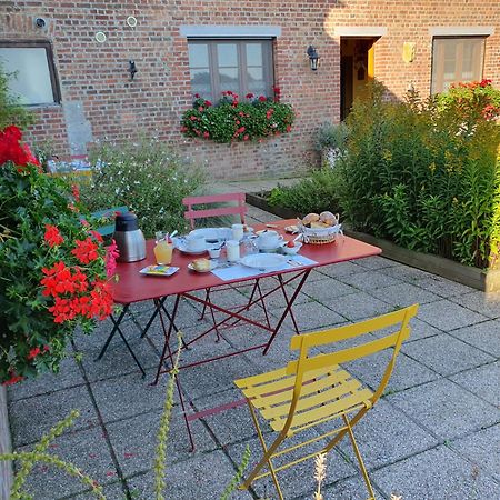 Bed and Breakfast Les Mout'Anes Saint-Hilaire-sur-Helpe Esterno foto
