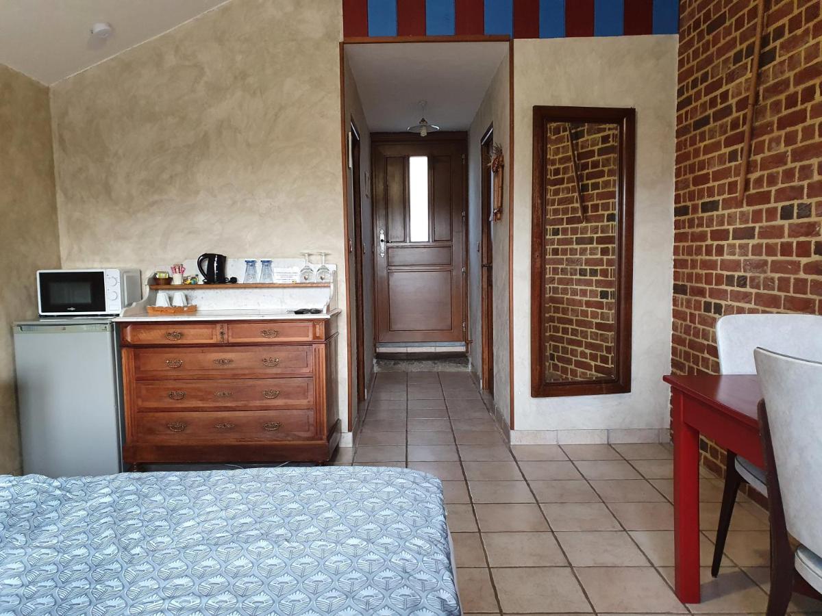 Bed and Breakfast Les Mout'Anes Saint-Hilaire-sur-Helpe Esterno foto
