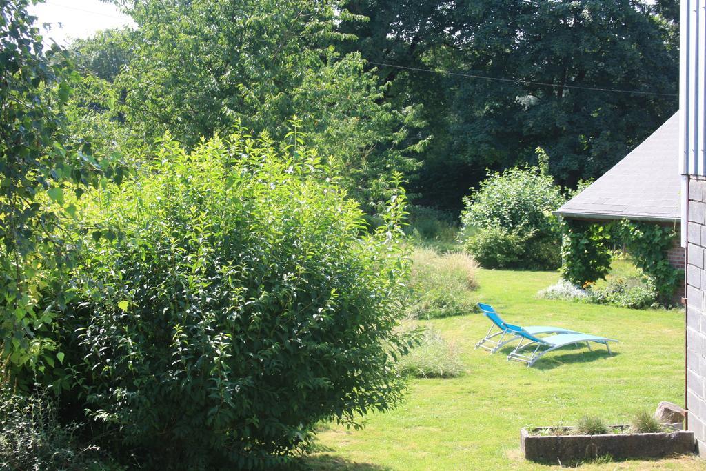 Bed and Breakfast Les Mout'Anes Saint-Hilaire-sur-Helpe Esterno foto