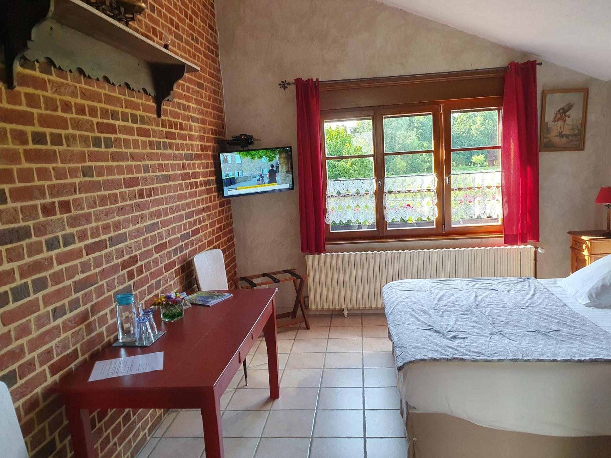 Bed and Breakfast Les Mout'Anes Saint-Hilaire-sur-Helpe Esterno foto