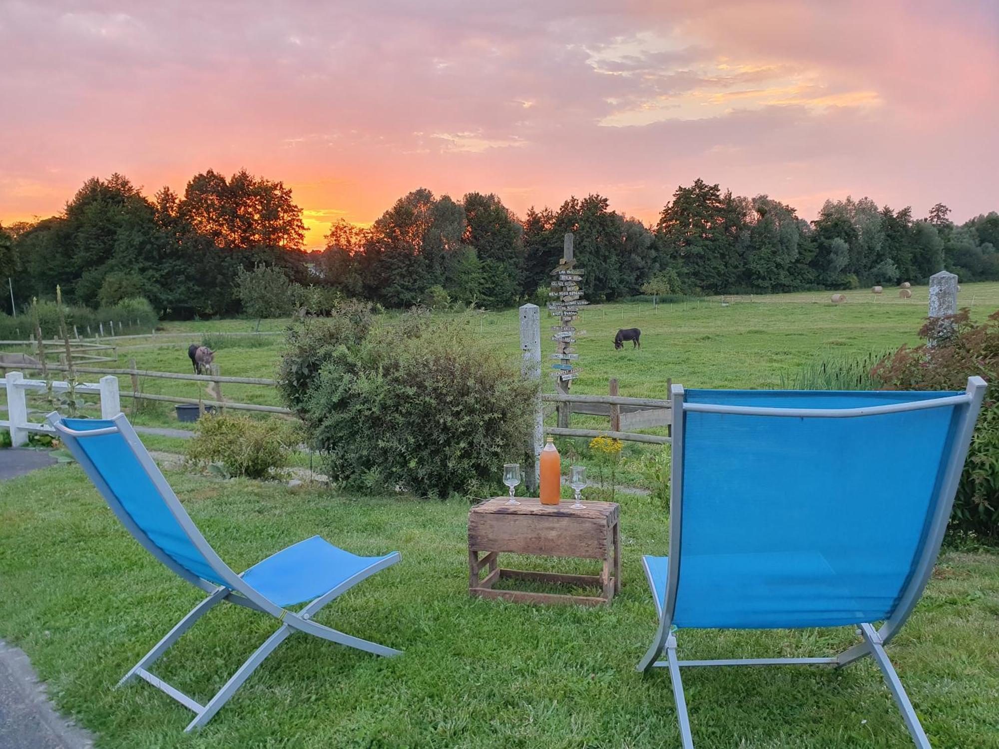 Bed and Breakfast Les Mout'Anes Saint-Hilaire-sur-Helpe Esterno foto